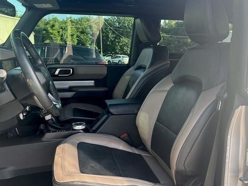 Used 2022 Ford Bronco Wildtrak AWD/4WD image 15