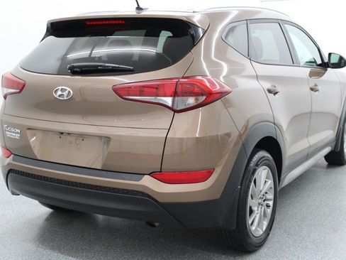 Used 2017 Hyundai Tucson SE w/ SE Popular Package 02 FWD image 5