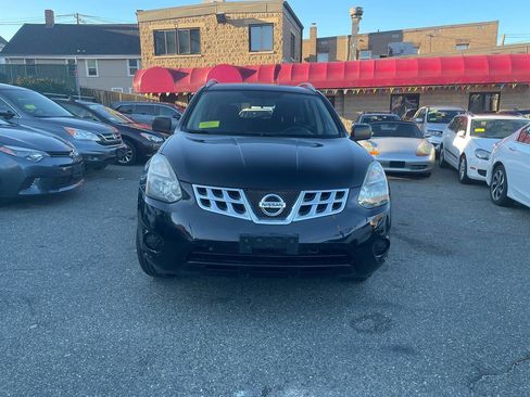 Used 2014 Nissan Rogue S w/ Convenience Package image 4