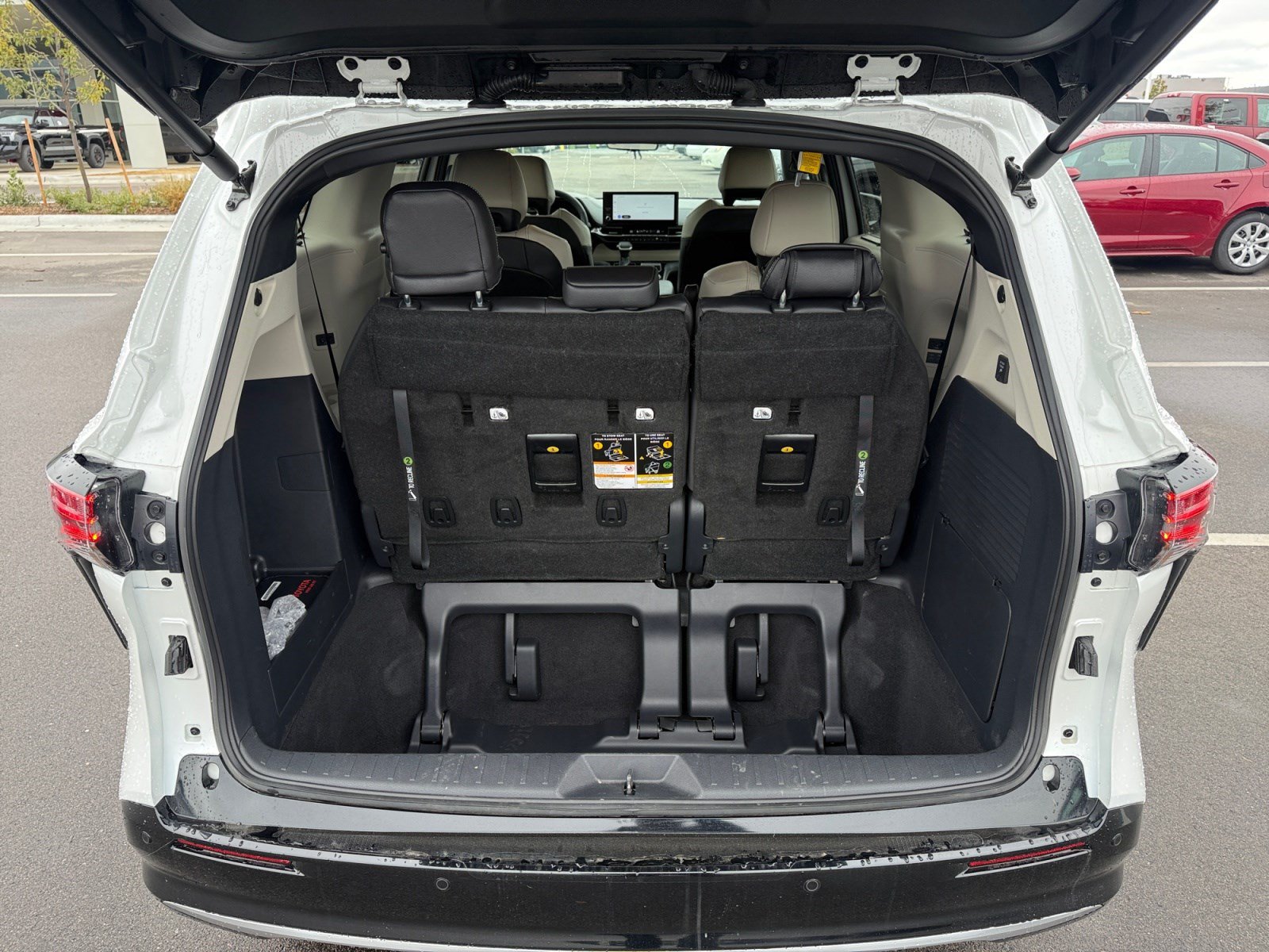 Used 2026 Toyota Sienna Limited AWD/4WD image 32