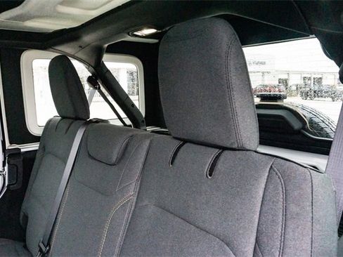 New 2025 Jeep Wrangler Sahara w/ Technology Group image 29