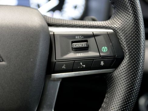 Used 2024 Mitsubishi Outlander SE image 23