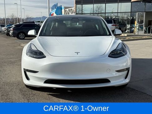 Used 2023 Tesla Model 3 Standard Range image 2