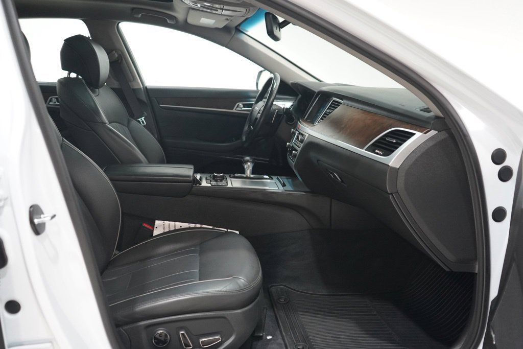 Used 2018 Genesis G80 3.8 w/ Option Group 03 AWD/4WD image 15