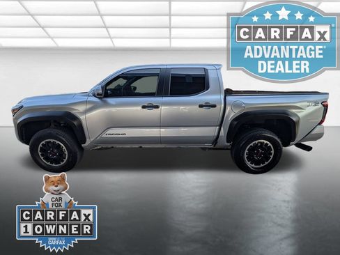 Used 2024 Toyota Tacoma TRD Off-Road AWD/4WD image 24