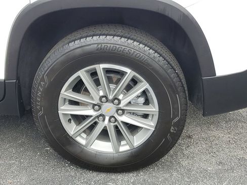 Used 2022 Chevrolet Traverse LT image 5