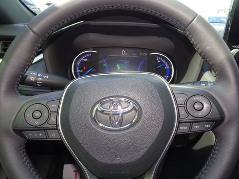 Used 2024 Toyota RAV4 XSE w/ Weather Package AWD/4WD image 21