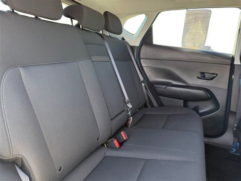 Used 2025 Hyundai Kona SEL image 15