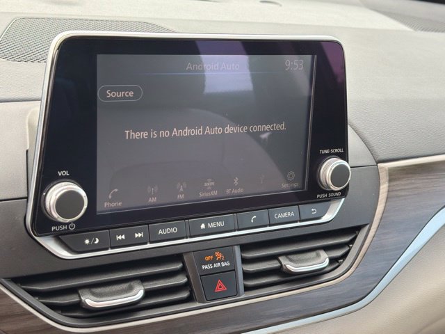 Used 2025 Nissan Altima 2.5 SV FWD image 23
