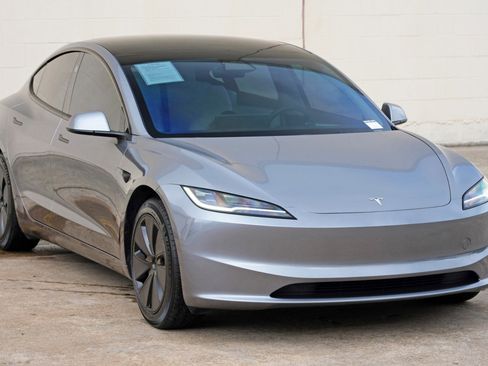 Used 2025 Tesla Model 3 RWD image 57