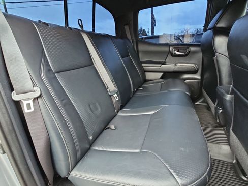 Used 2019 Toyota Tacoma TRD Off-Road image 26