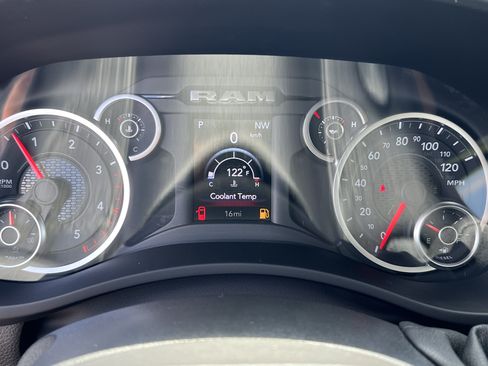 New 2026 RAM 2500 Big Horn AWD/4WD image 29