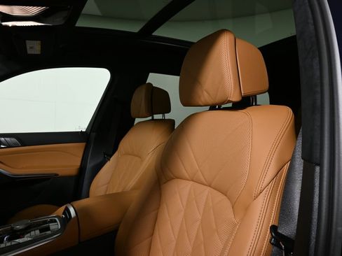 New 2026 BMW X7 xDrive40i AWD/4WD image 16