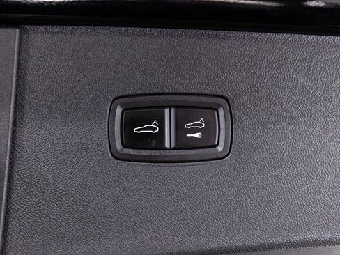 Used 2024 Porsche Cayenne S image 29