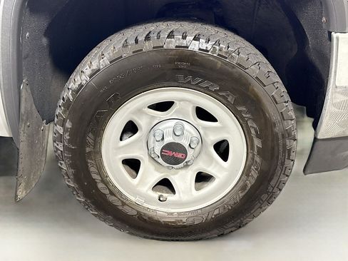 Used 2019 GMC Sierra 1500 Limited w/ Sierra Convenience Package image 30