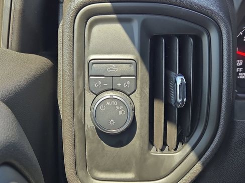 Used 2023 Chevrolet Silverado 1500 Custom RWD image 22