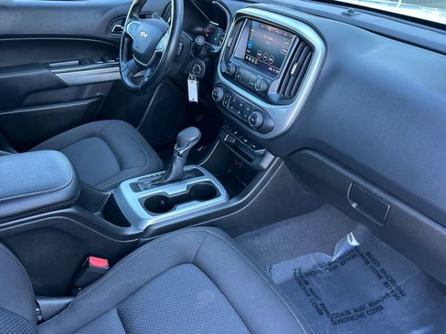 Used 2022 Chevrolet Colorado LT image 18