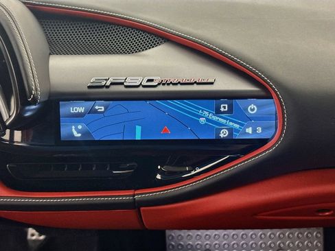 Used 2022 Ferrari SF90 Stradale AWD/4WD image 13