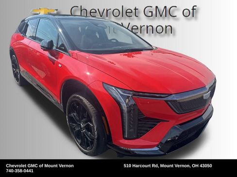 Used 2025 Cadillac Optiq Sport 1 w/ LPO, ONYX Package image 15