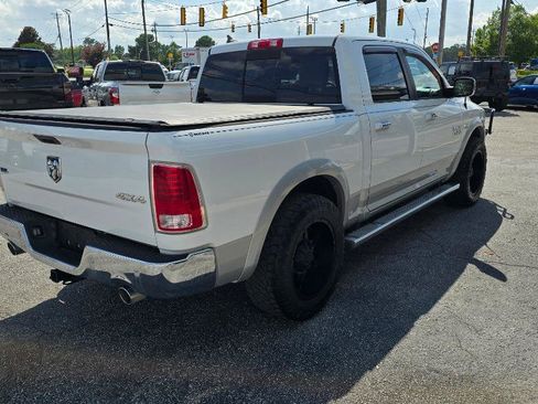 Used 2014 RAM 1500 Laramie w/ Convenience Group AWD/4WD image 4