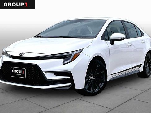 Used 2024 Toyota Corolla SE FWD image 1