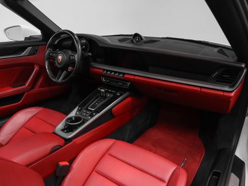 Certified 2022 Porsche 911 Carrera 4S AWD/4WD image 30