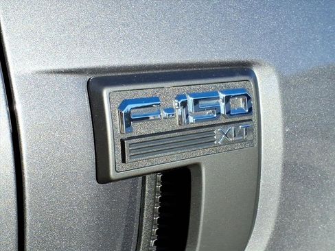 Used 2022 Ford F150 XLT w/ Equipment Group 302A High image 11