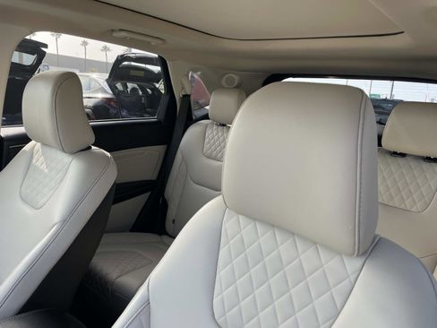 Used 2023 Ford Edge Titanium w/ Class II Trailer Tow Package image 22