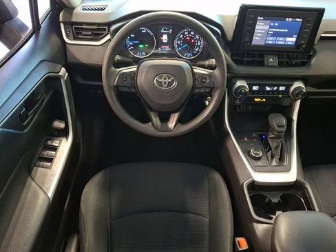 Used 2019 Toyota RAV4 LE w/ Carpet Mat Package AWD/4WD image 12