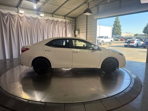 Used 2015 Toyota Corolla L FWD image 4