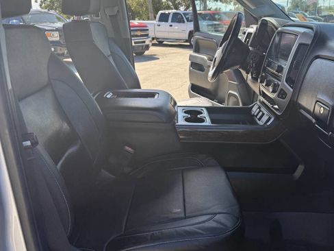 Used 2017 GMC Sierra 2500 SLT w/ Driver Alert Package image 15