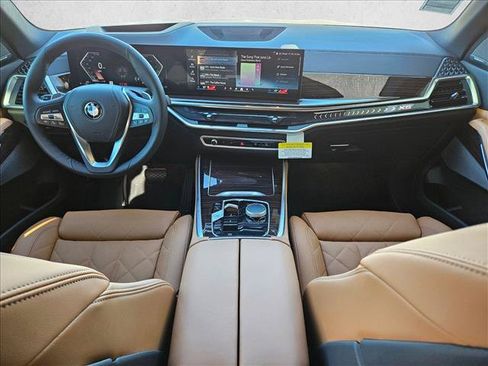Used 2026 BMW X5 sDrive40i w/ Climate Comfort Package RWD image 14