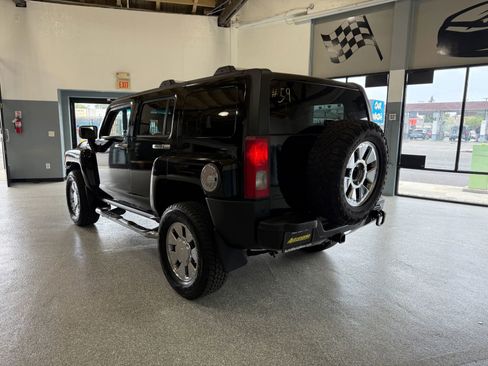 Used 2009 HUMMER H3 image 5