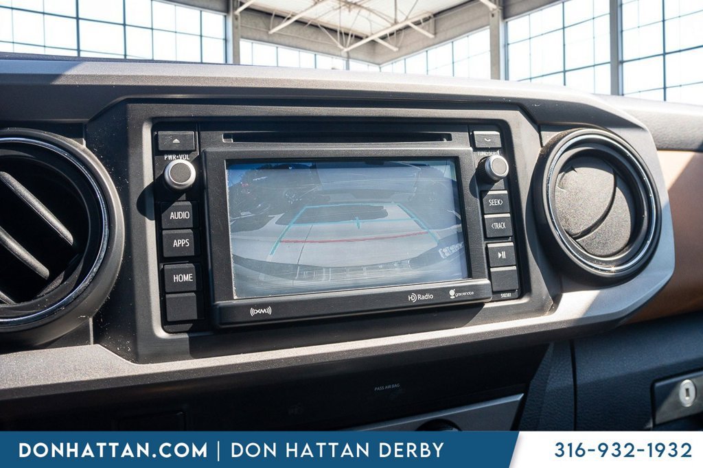 Used 2019 Toyota Tacoma SR5 RWD image 8