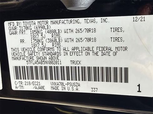 Used 2022 Toyota Tundra SR5 w/ SR5 Premium Package image 32