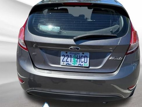 Used 2014 Ford Fiesta SE FWD image 6