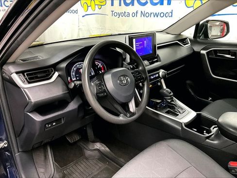 Certified 2024 Toyota RAV4 XLE FWD image 8