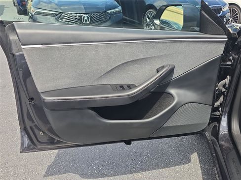Used 2025 Tesla Model 3 Long Range RWD image 13