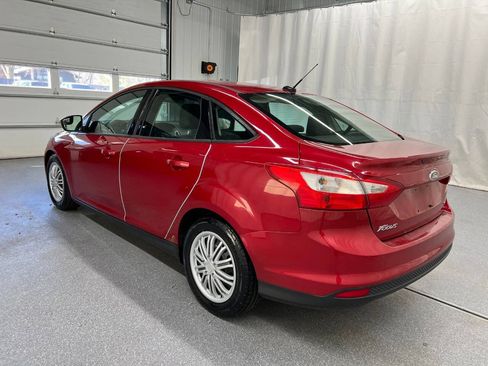 Used 2012 Ford Focus SE FWD image 6