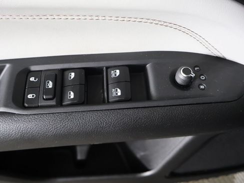 Used 2023 Jeep Compass Limited AWD/4WD image 35