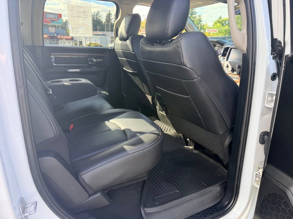 Used 2017 RAM 1500 Laramie AWD/4WD image 41