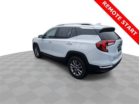 Used 2024 GMC Terrain SLT image 6
