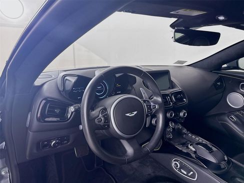 Used 2020 Aston Martin V8 Vantage Coupe image 8