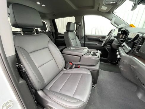 Used 2025 GMC Sierra 1500 SLT AWD/4WD image 31