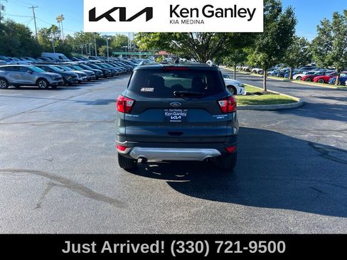Used 2019 Ford Escape Titanium AWD/4WD image 6