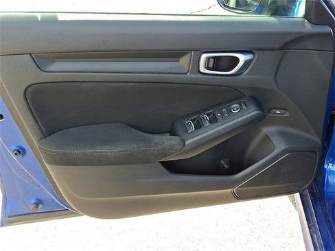 Used 2023 Honda Civic Sport image 9