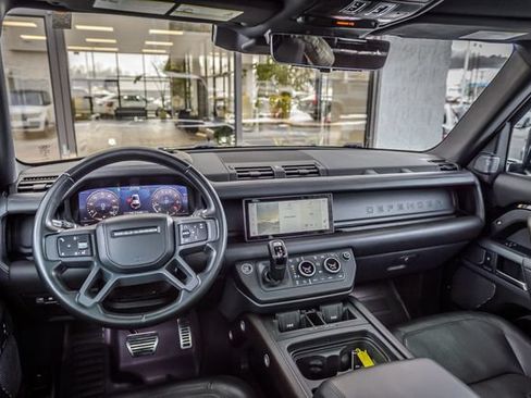 Used 2020 Land Rover Defender 110 X AWD/4WD image 25