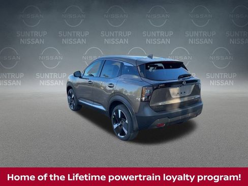 Certified 2025 Nissan Kicks SR image 7