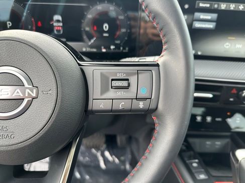 New 2025 Nissan Kicks SR w/ SR Premium Package image 18