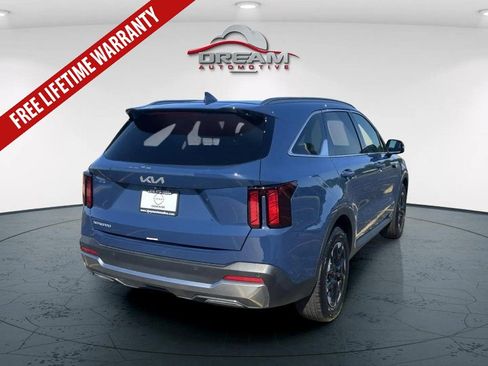 Used 2025 Kia Sorento S w/ Panoramic Sunroof Package FWD image 12